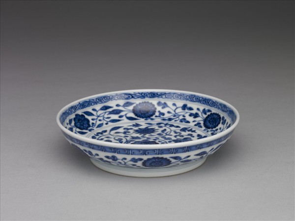 青花番蓮紋盤