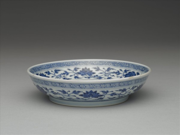 青花番蓮紋盤