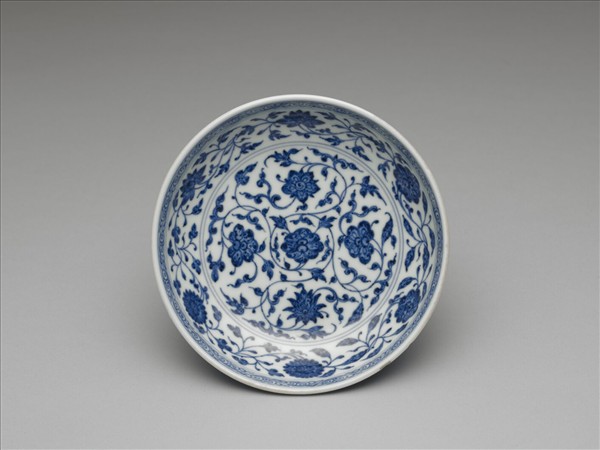 青花番蓮紋盤