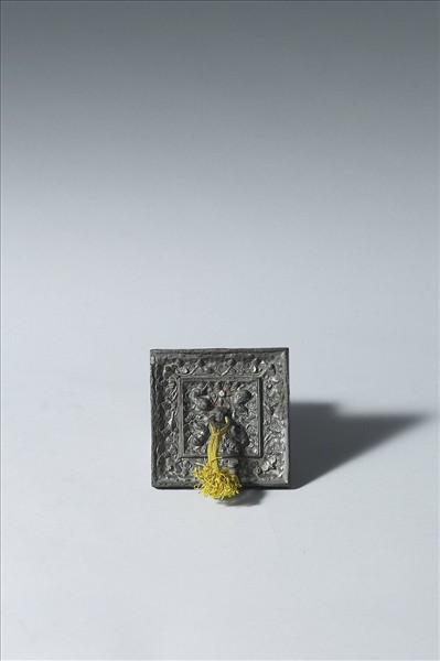 鳥獸葡萄紋方鏡