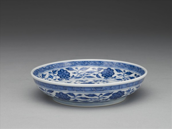 青花番蓮紋盤