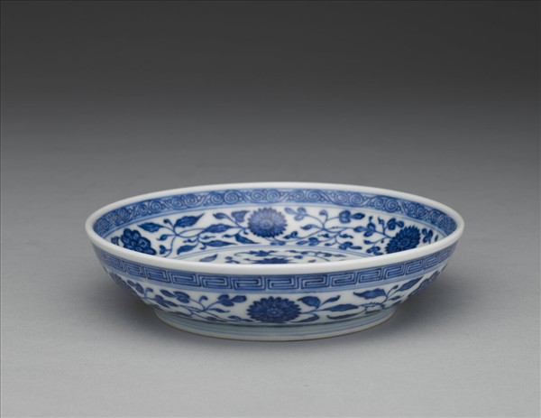 青花番蓮紋盤