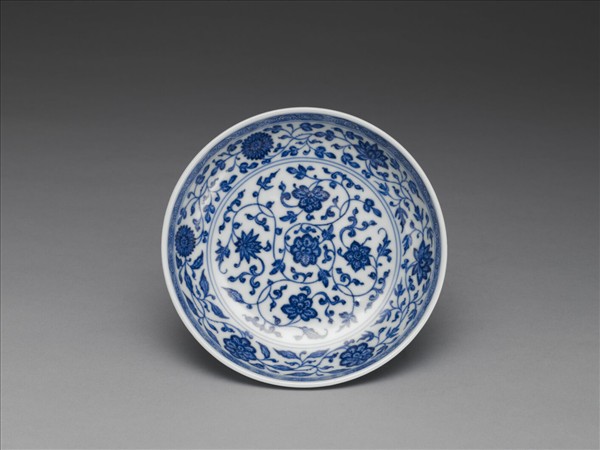 青花番蓮紋盤