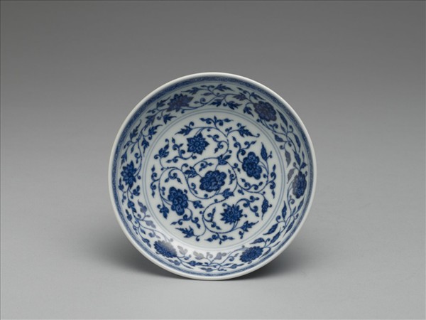青花番蓮紋盤