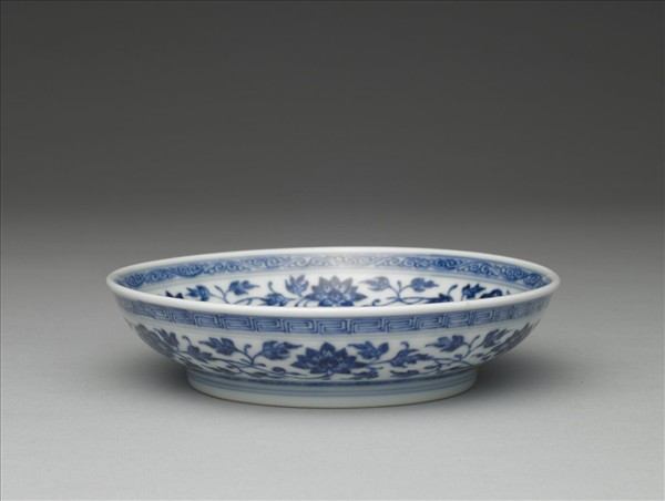 青花番蓮紋盤