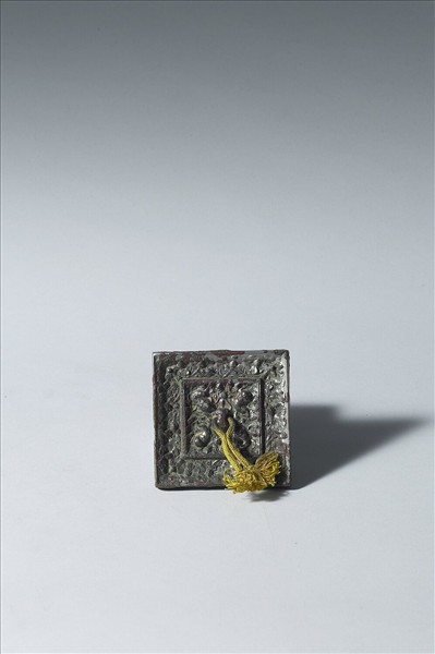 鳥獸葡萄紋方鏡