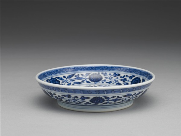 青花番蓮紋盤