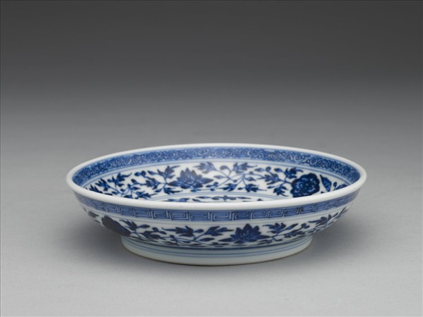青花番蓮紋盤