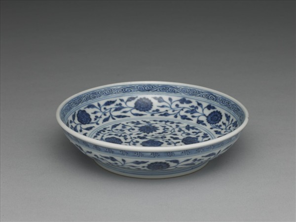 青花番蓮紋盤