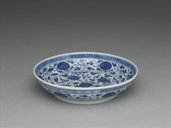 青花番蓮紋盤