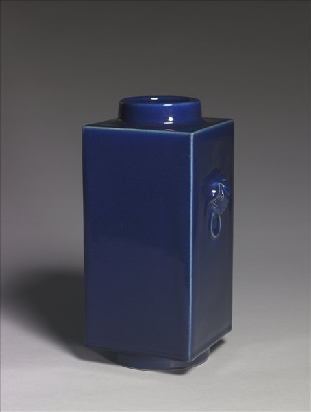 霽青釉獸耳琮式瓶