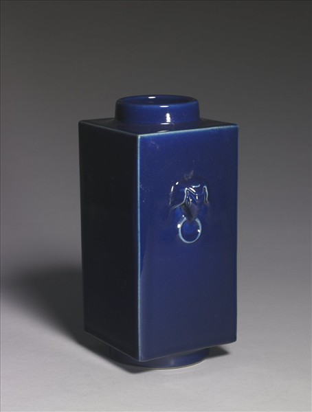 霽青釉獸耳琮式瓶