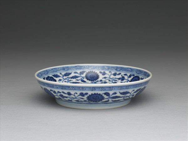 青花番蓮紋盤