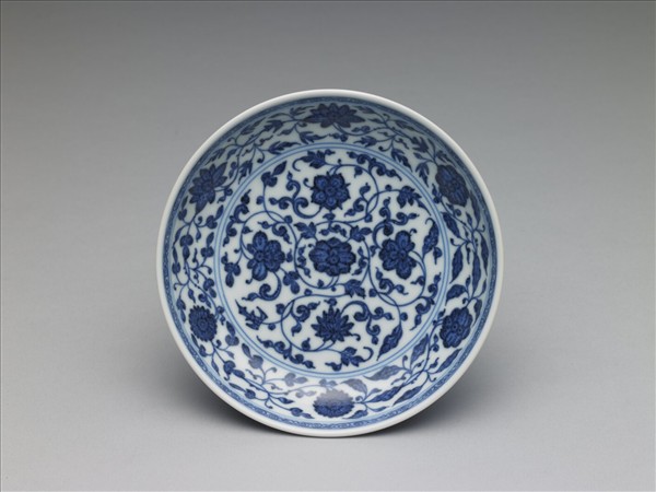 青花番蓮紋盤