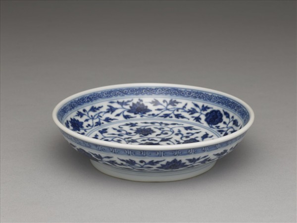 青花番蓮紋盤