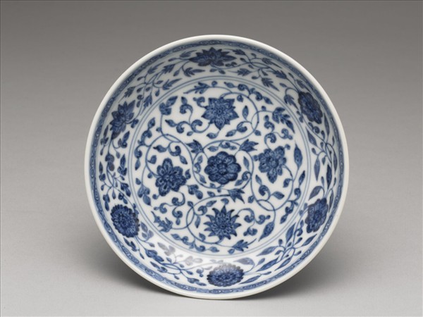 青花番蓮紋盤