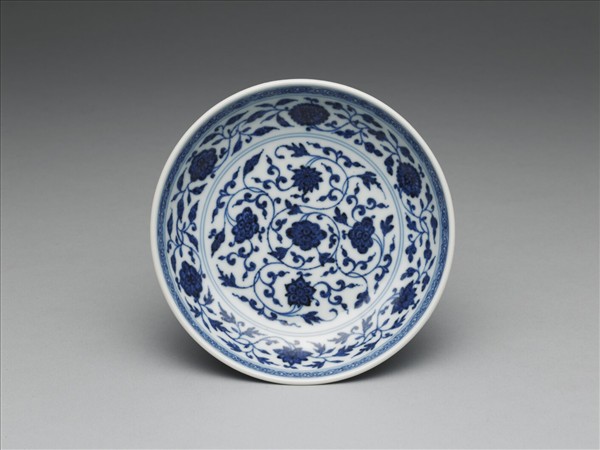 青花番蓮紋盤