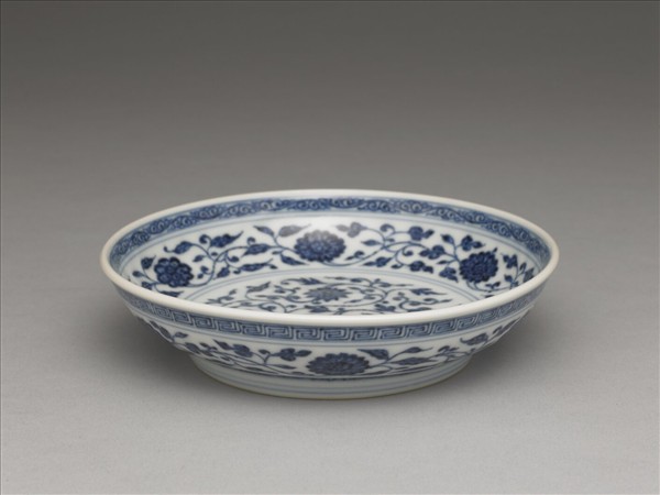 青花番蓮紋盤