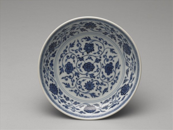 青花番蓮紋盤