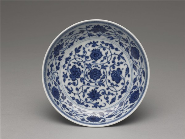 青花番蓮紋盤