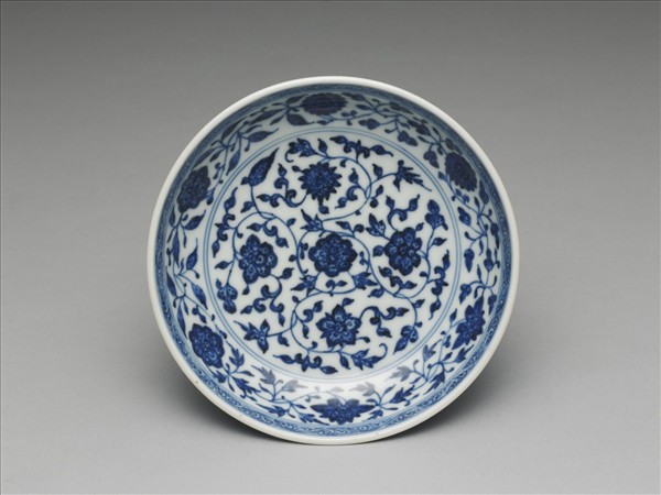 青花番蓮紋盤