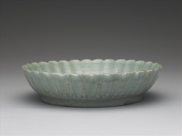 官窯 青瓷菊花式盤