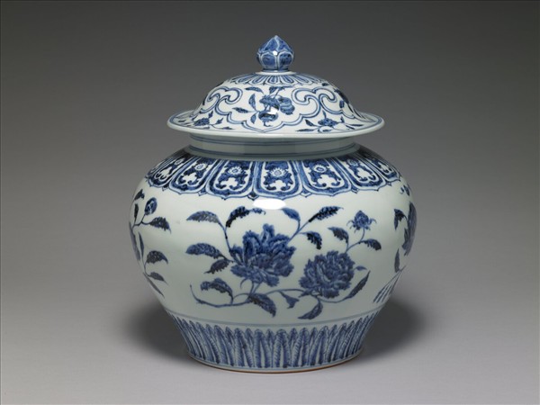 青花四季花卉紋蓋罐