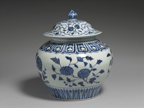 青花四季花卉紋蓋罐