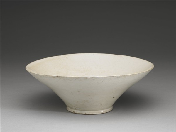 定窯 白瓷花口碗