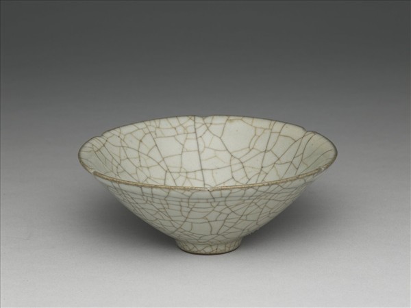 哥窯 青瓷葵口碗