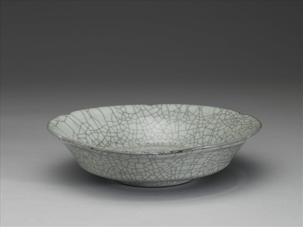 哥窯 青瓷葵口盤