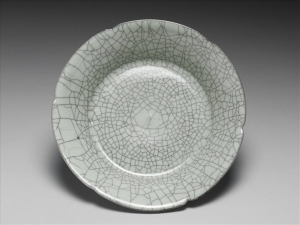 哥窯 青瓷葵口盤