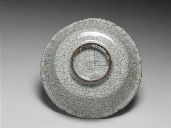 哥窯 青瓷葵口盤