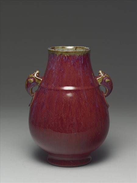 爐鈞釉獸耳暗環瓶