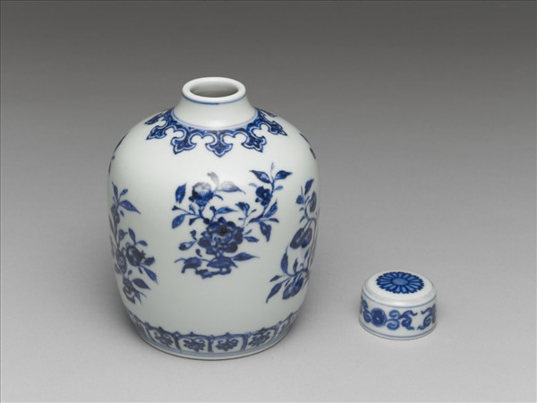 青花菊花紋蓋罐