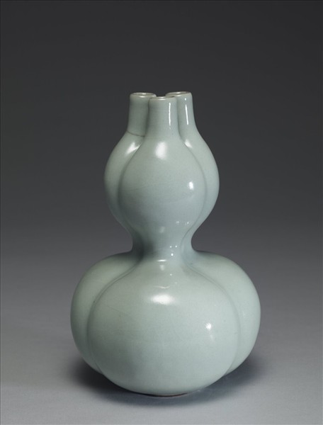 青瓷三連葫蘆瓶