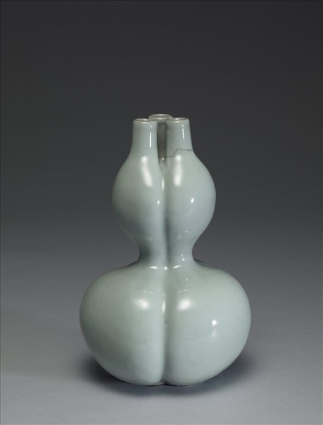 青瓷三連葫蘆瓶