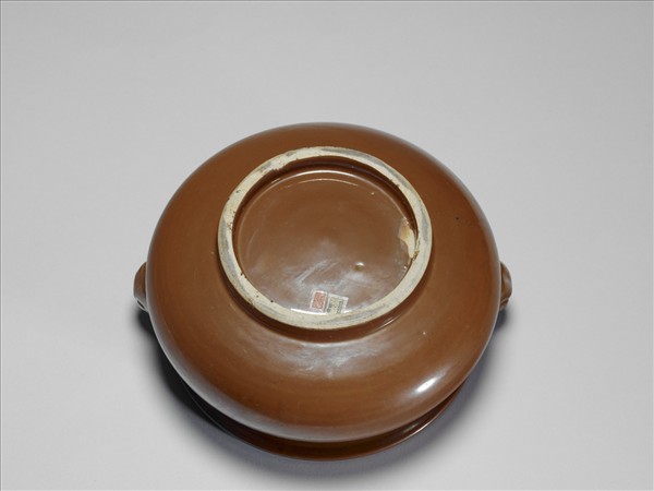 褐釉獸耳爐