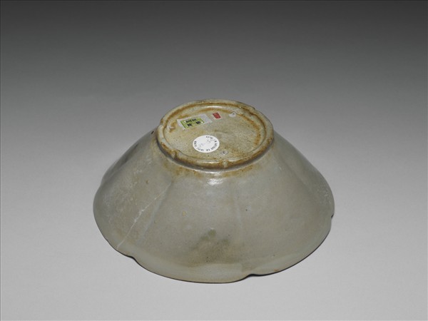 越窯 青瓷葵瓣碗