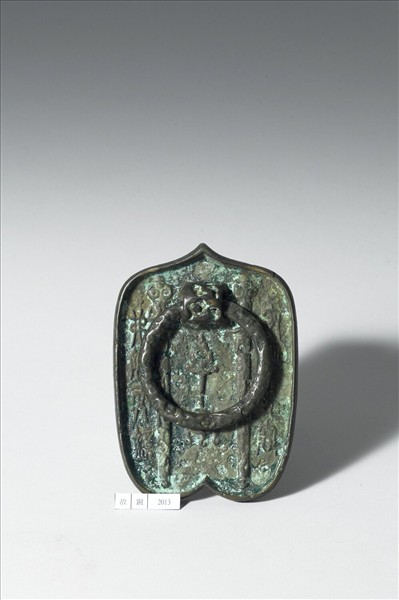 「安明」雙劍紋盾形鏡