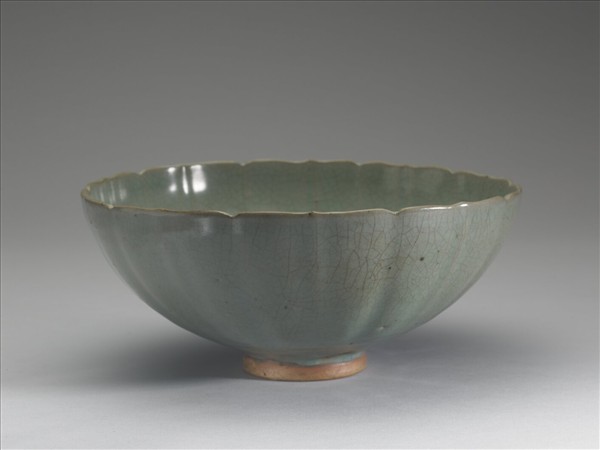 鈞窯 天青釉蓮花式碗