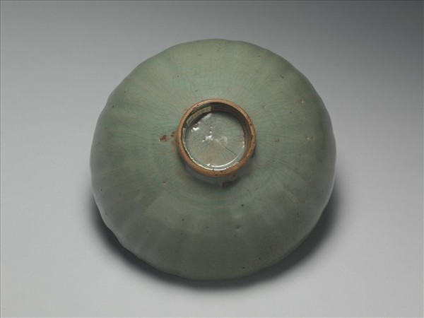 鈞窯 天青釉蓮花式碗