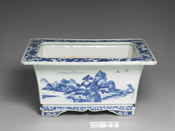 青花山水圖四方花盆