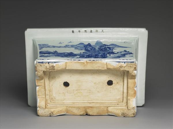 青花山水圖四方花盆