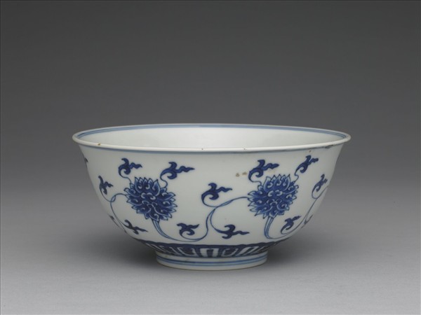 青花番蓮紋碗