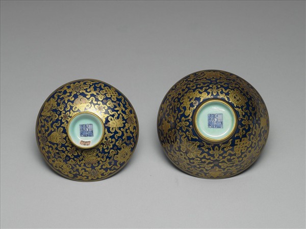 霽青釉描金蓋碗