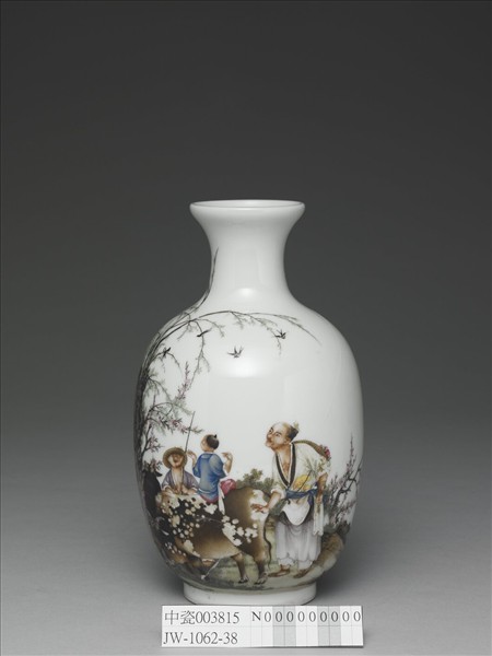 琺瑯彩農耕圖瓶