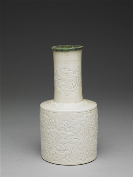 臨川窯 白瓷靈芝紋紙槌瓶