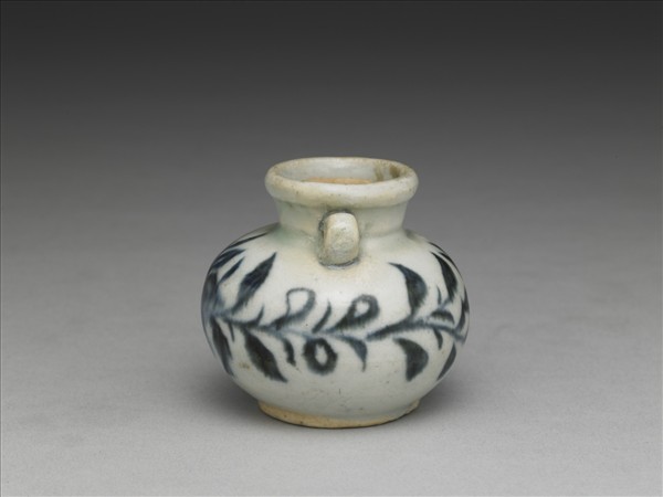 青花花卉紋雙耳罐