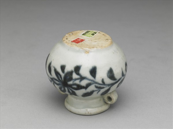 青花花卉紋雙耳罐